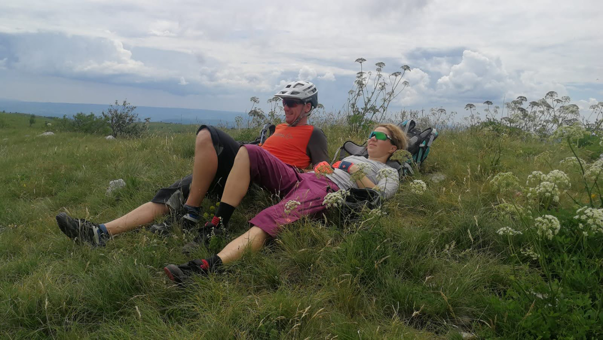 Entspannungseinheit mit Grega und Maja © Hike&Bike