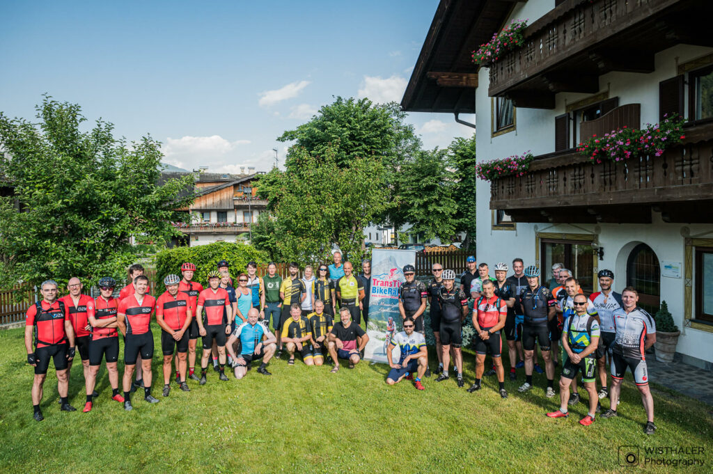 Die Teilnehmer der TransTirol BikeRallye © wisthaler.com